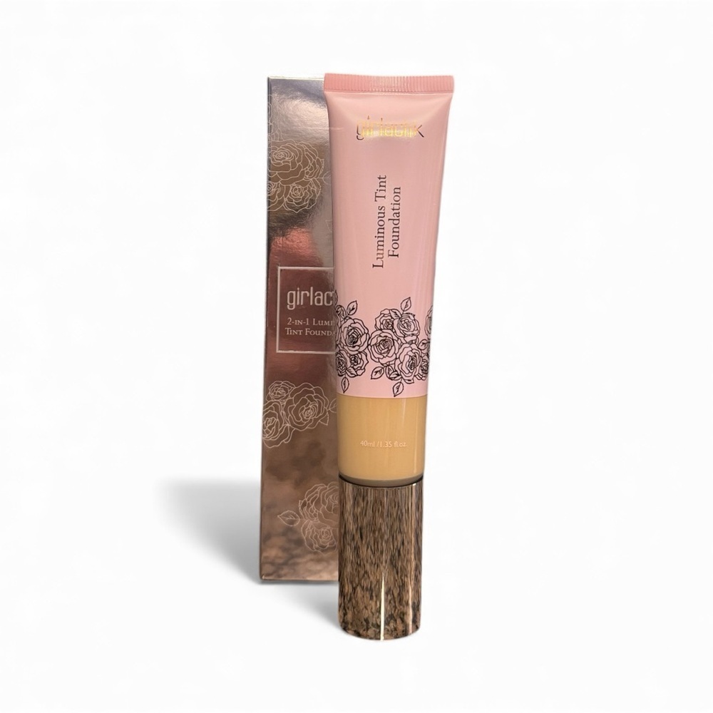 2-in-1 Luminous Tint Foundation in F2 Light by Girlactik - Picture 3 of 4
